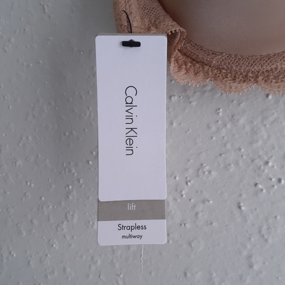 Calvin Klein Strapless Bra Multiway NWT 34 A - Picture 4 of 7